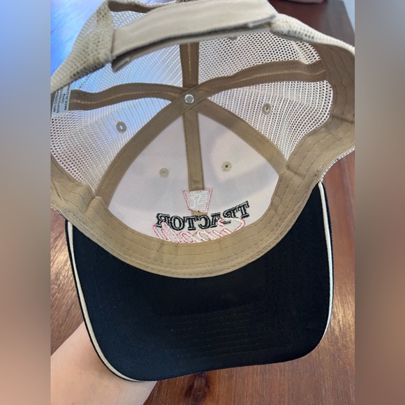 Tractor Supply Company trucker hat. - Picture 6 of 8